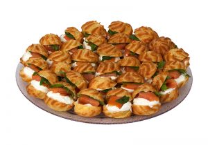 מגש פחזניות שמנת סלמון 25 יחידות